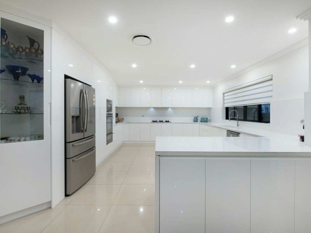31 Tamborine Drive, Beaumont Hills - image 3