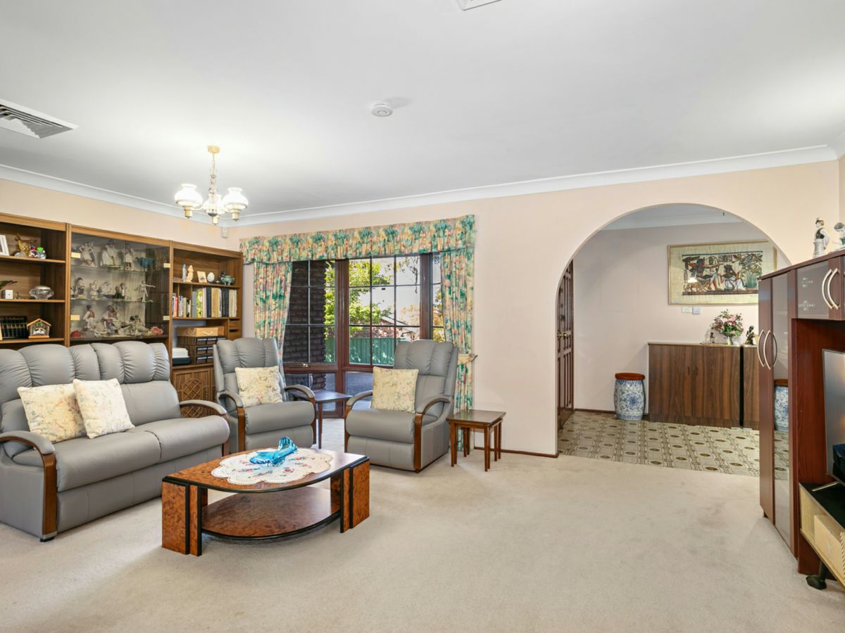 25 English Avenue, Castle Hill - image 3