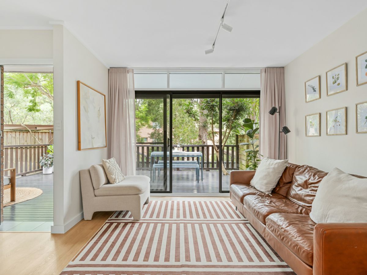18/4 Durham Close, Macquarie Park - image 2