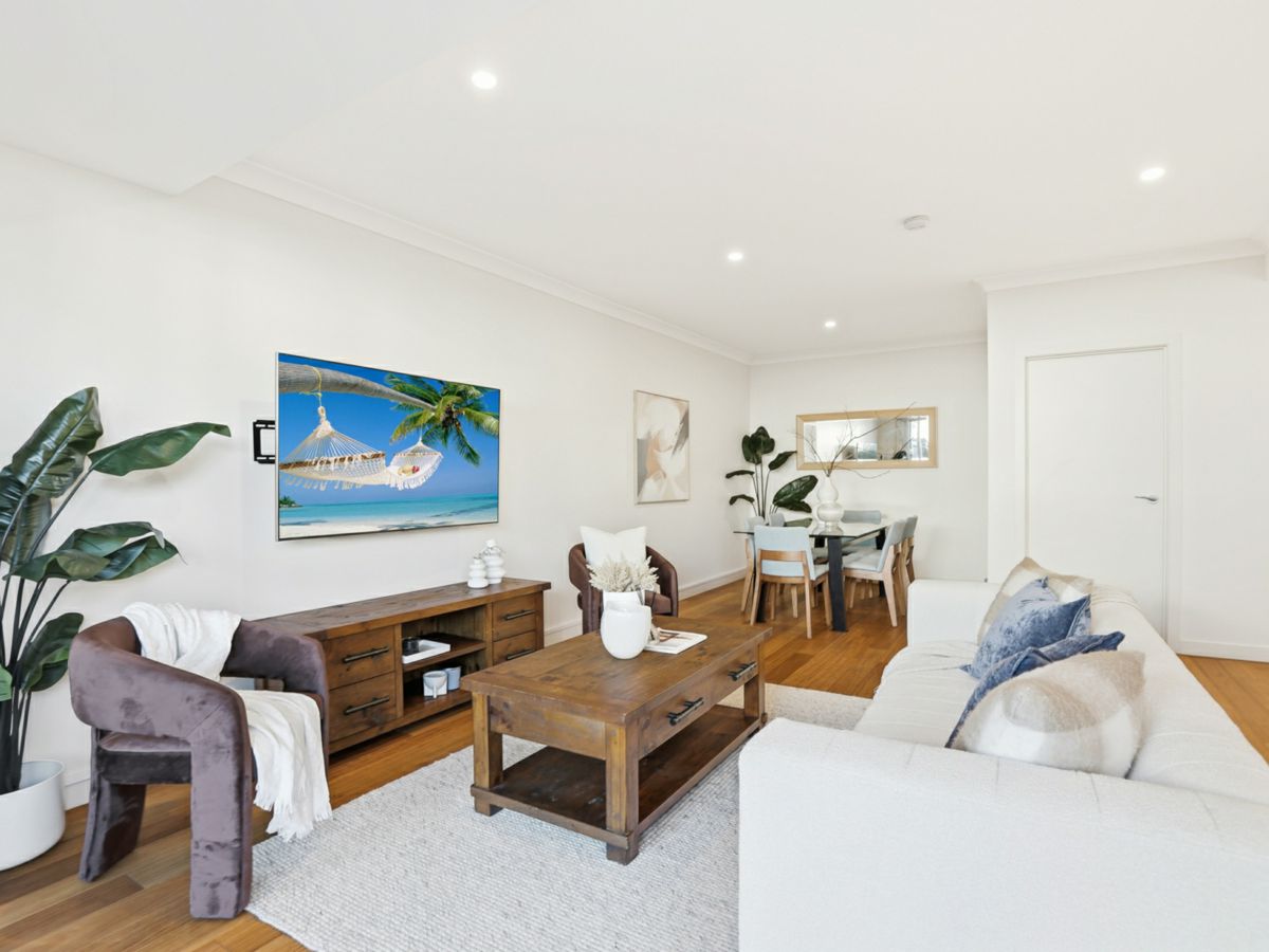 27 Chloe Circuit, Norwest - image 2