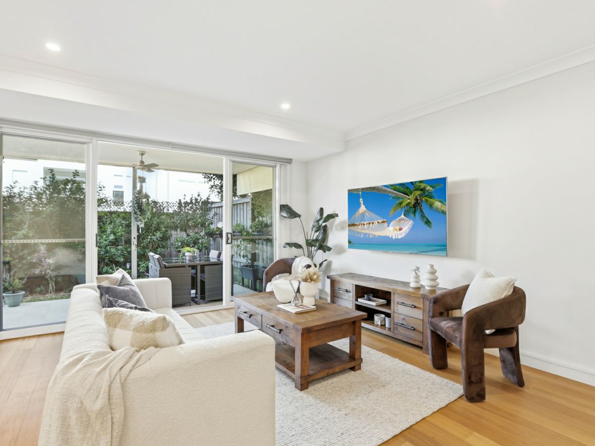 27 Chloe Circuit, Norwest - image 3