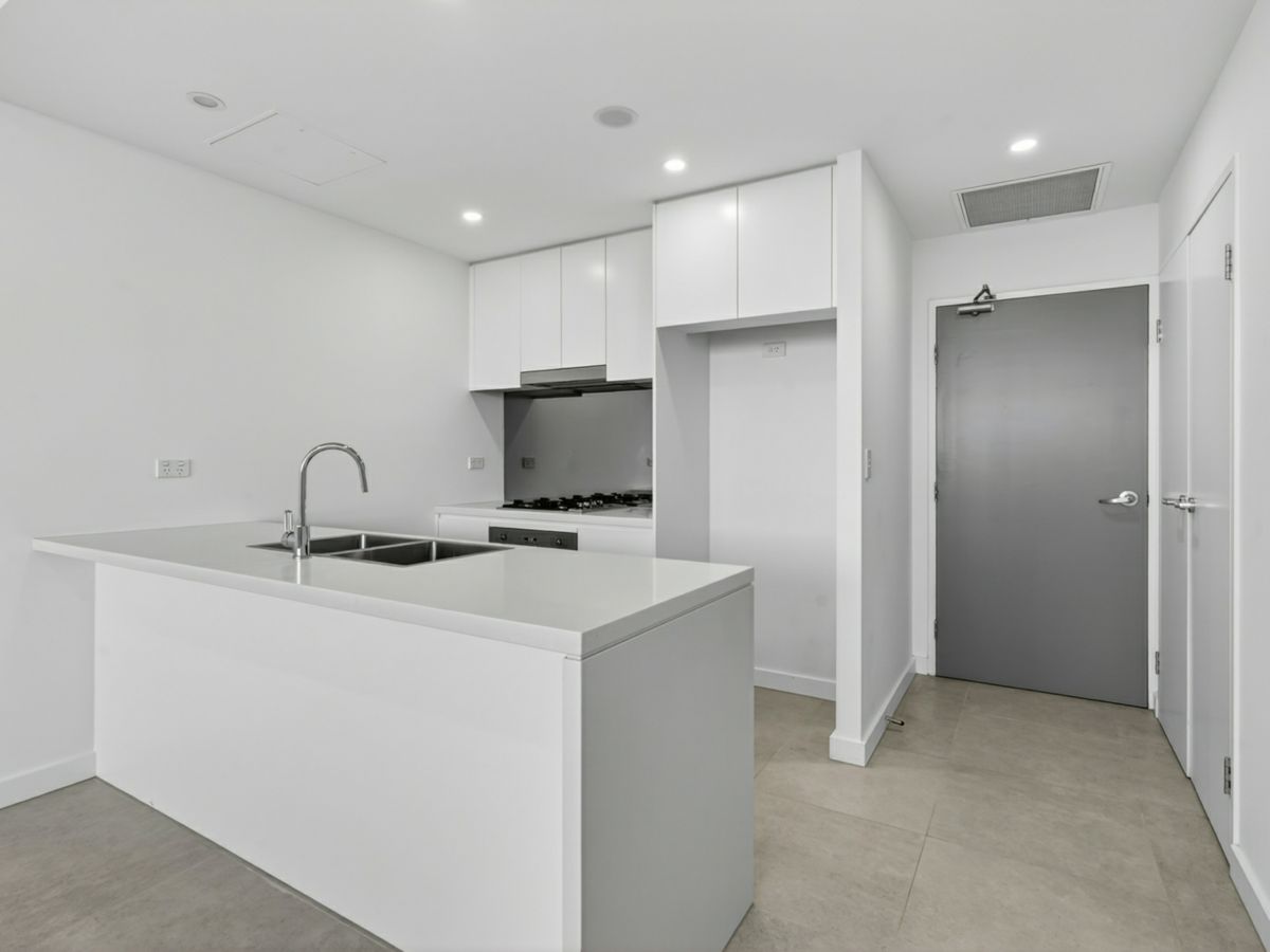 1406/9 Gay Street, Castle Hill - image 3
