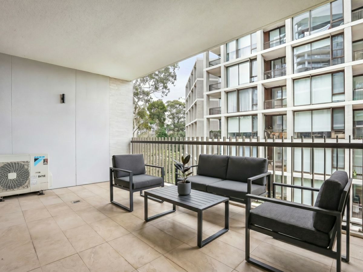 408/13 Spurway Drive, Norwest - image 1