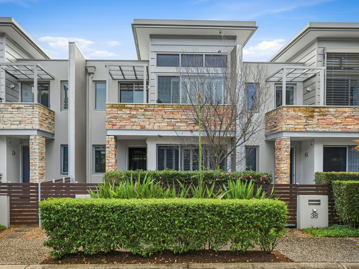 36 Peninsula Way, Norwest - image 2