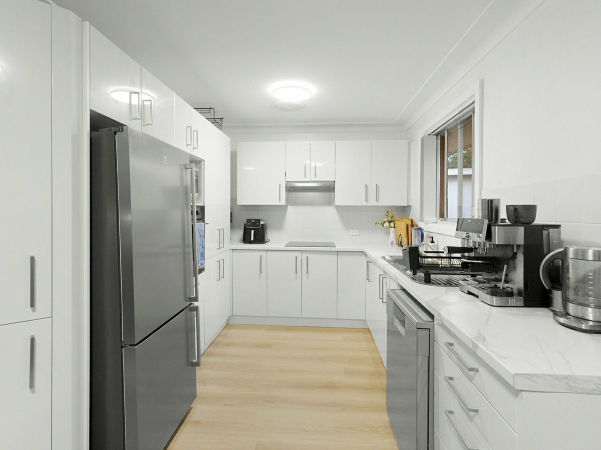 9 Bowman Avenue, Castle Hill - image 2