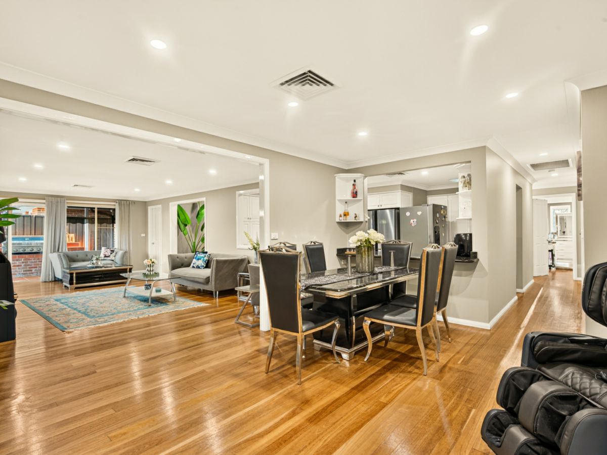 2 Cumberland Avenue, Castle Hill - image 2