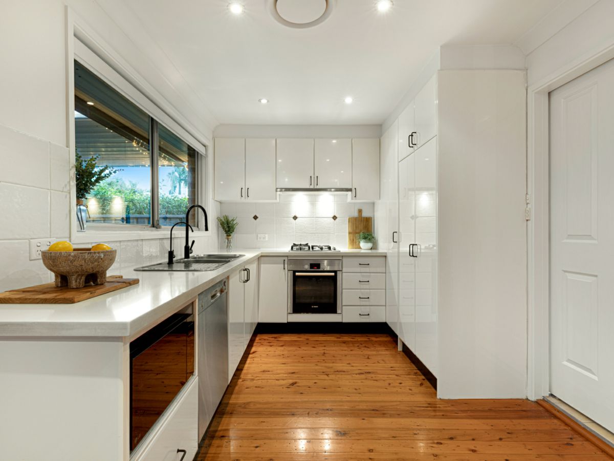 126 Merindah Road, Baulkham Hills - image 3