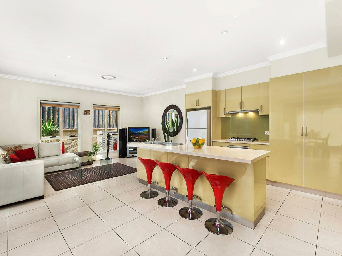 86 Linden Way, Bella Vista - image 2