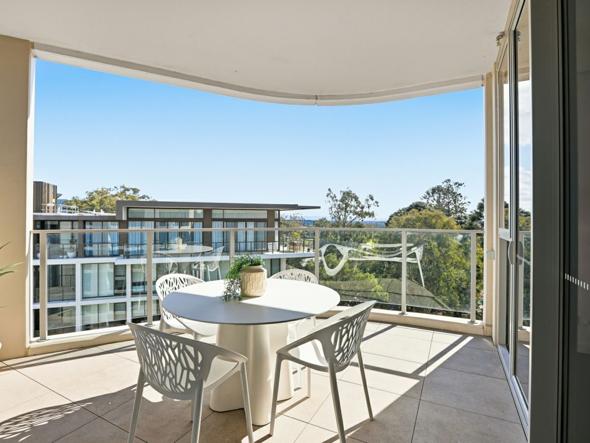 718/9 Spurway Drive, Norwest - image 1