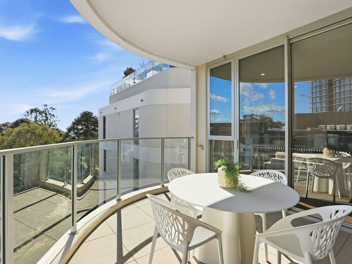718/9 Spurway Drive, Norwest - image 2