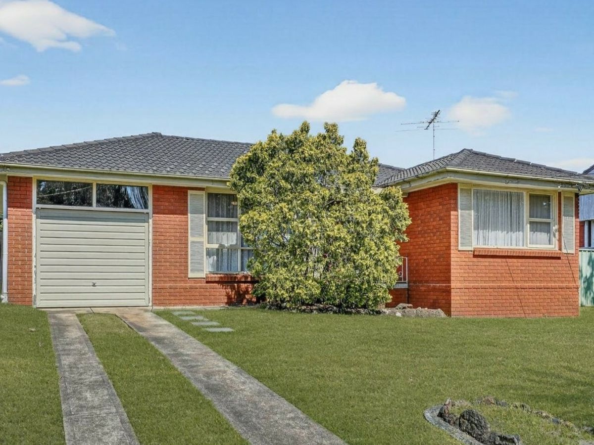 73 Glanmire Road, Baulkham Hills - image 1