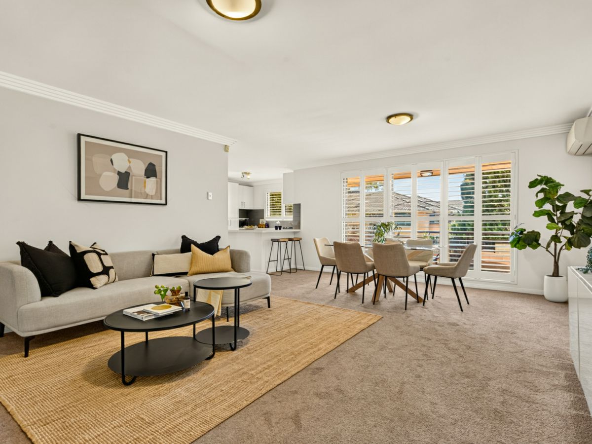 26/2 Sherwin Avenue, Castle Hill - image 1