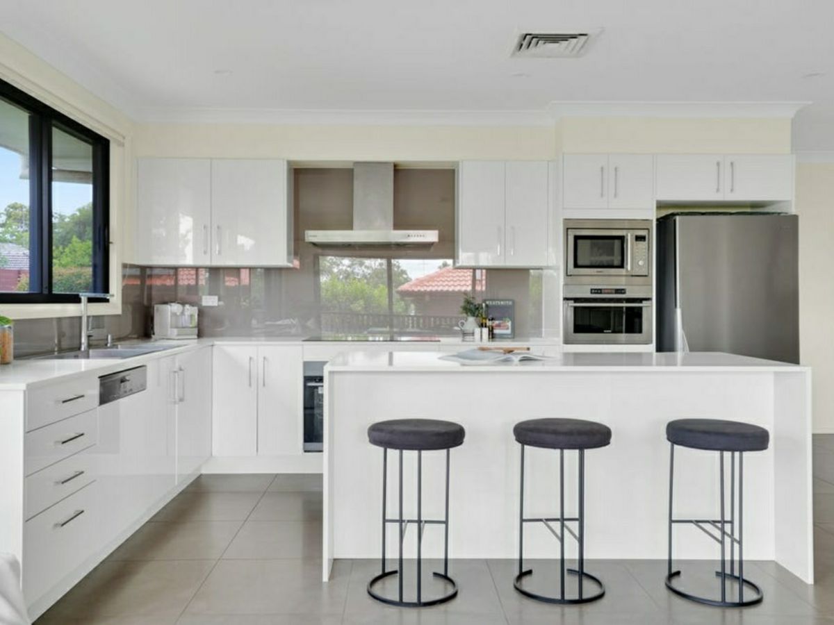 7 Kiah Place, Baulkham Hills - image 2
