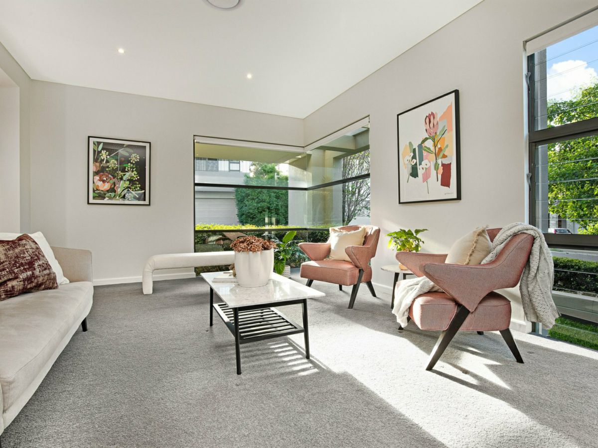 9 Macarthur Ridge Way, Bella Vista - image 2