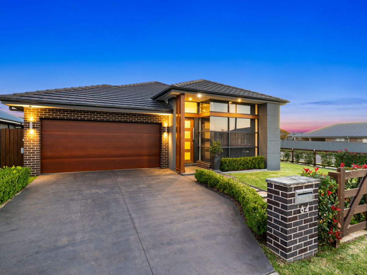 64 George Cutter Avenue, Renwick - image 1