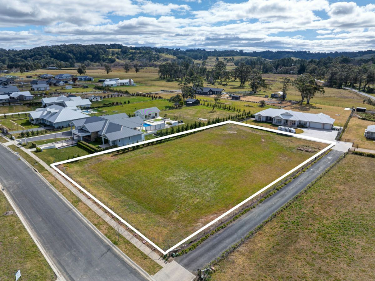 8 Heritage Drive, Bundanoon - image 3