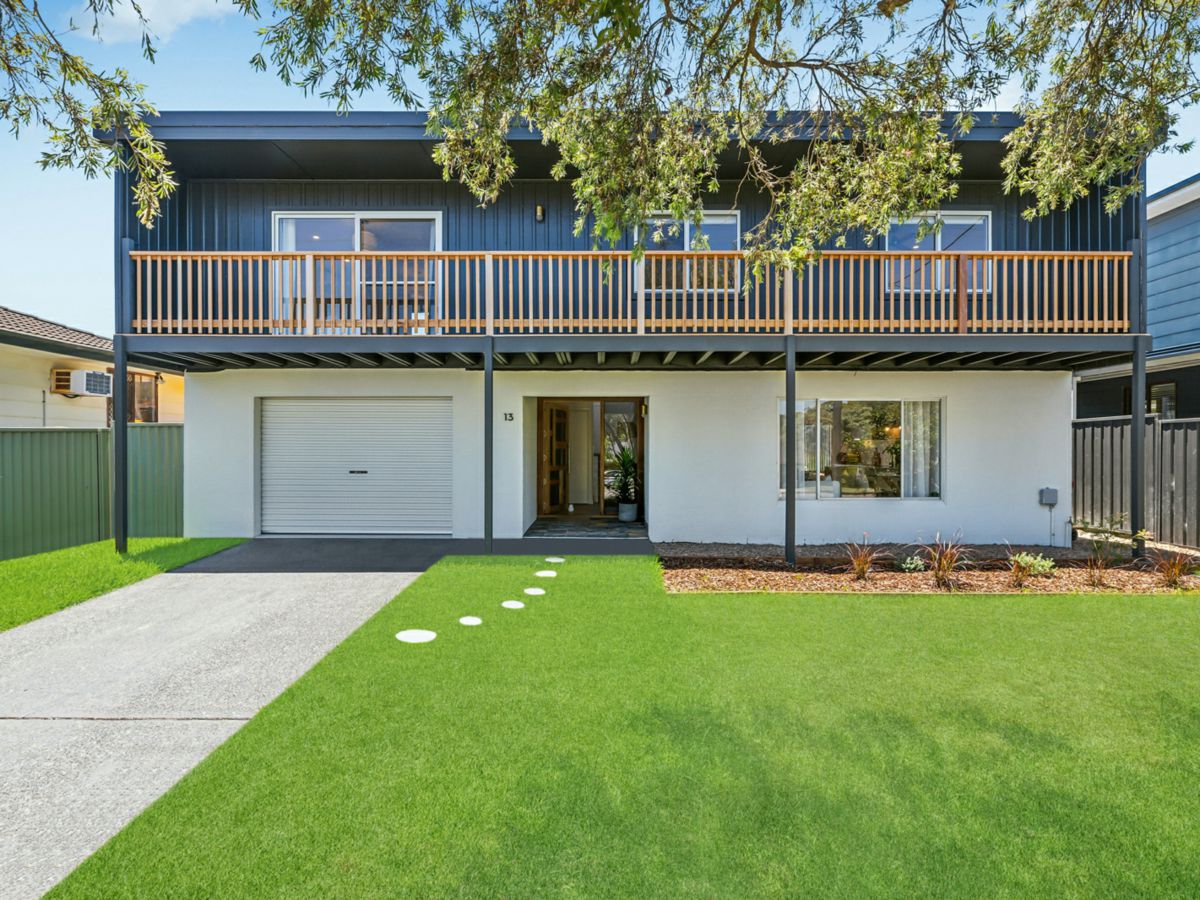 13 Thomas Mitchell Road, Killarney Vale - image 1
