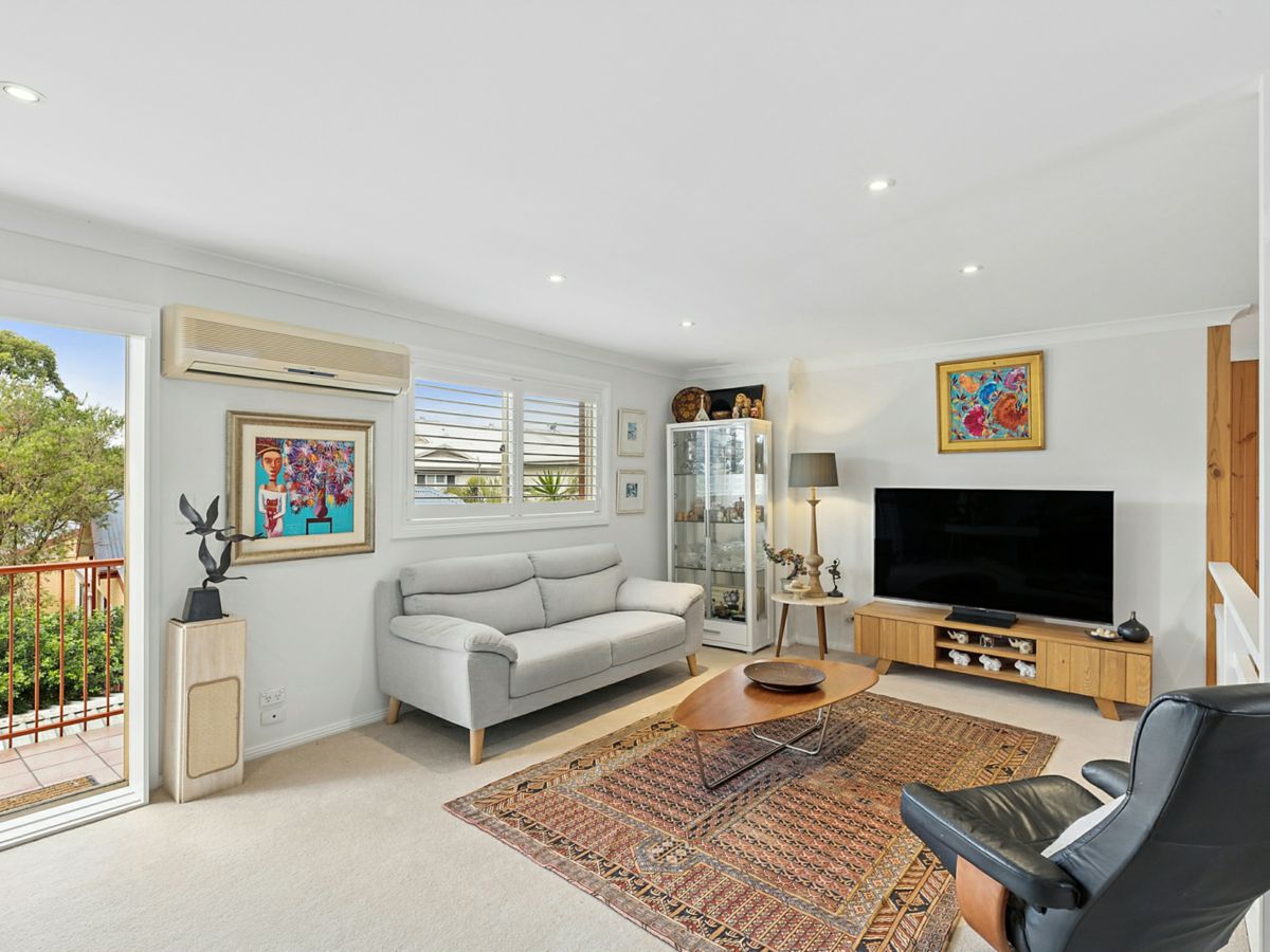 3/2 Farnell Road, Woy Woy - image 1