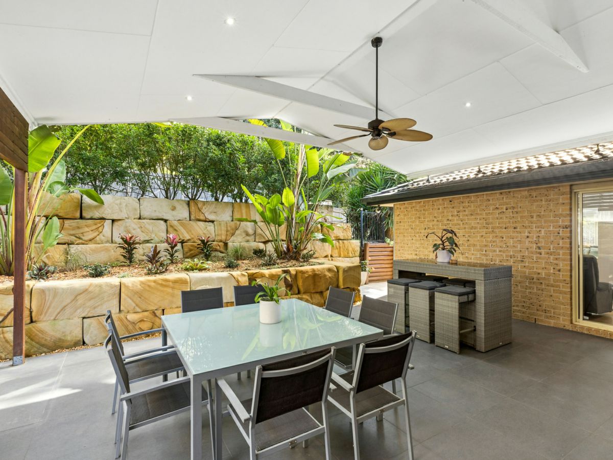 6 Karen Close, Lisarow - image 1