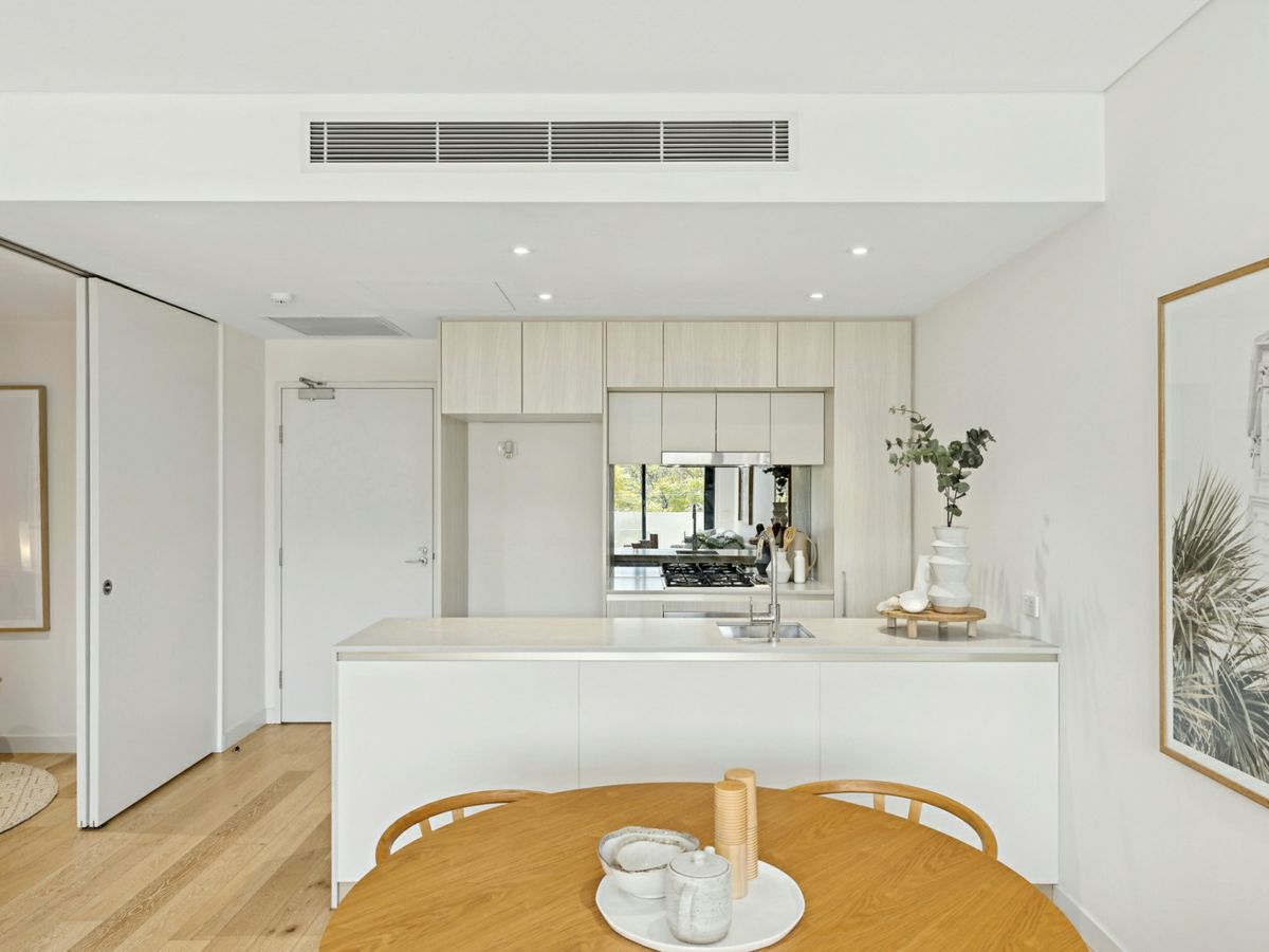 103/148A Albany Street, Point Frederick - image 2