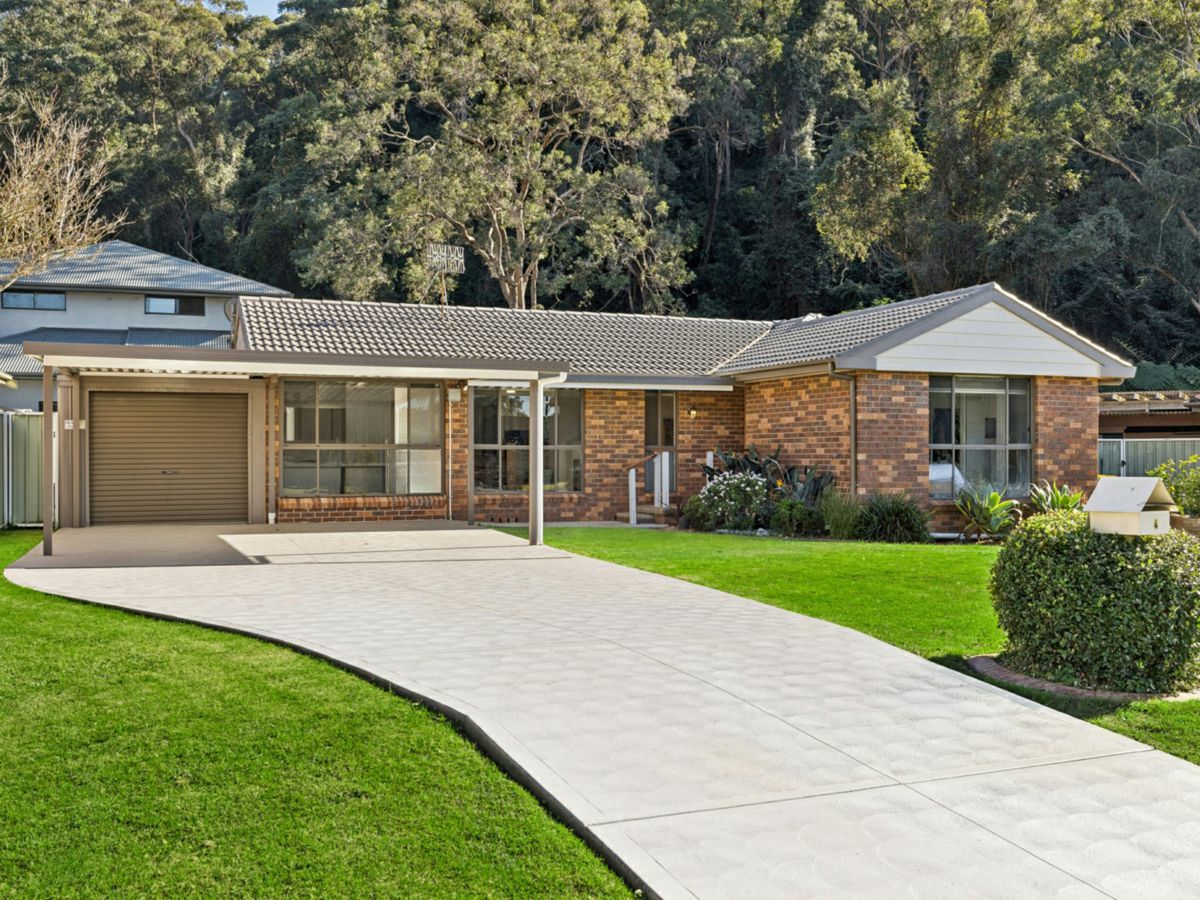 4 Moruya Close, Koolewong - image 1