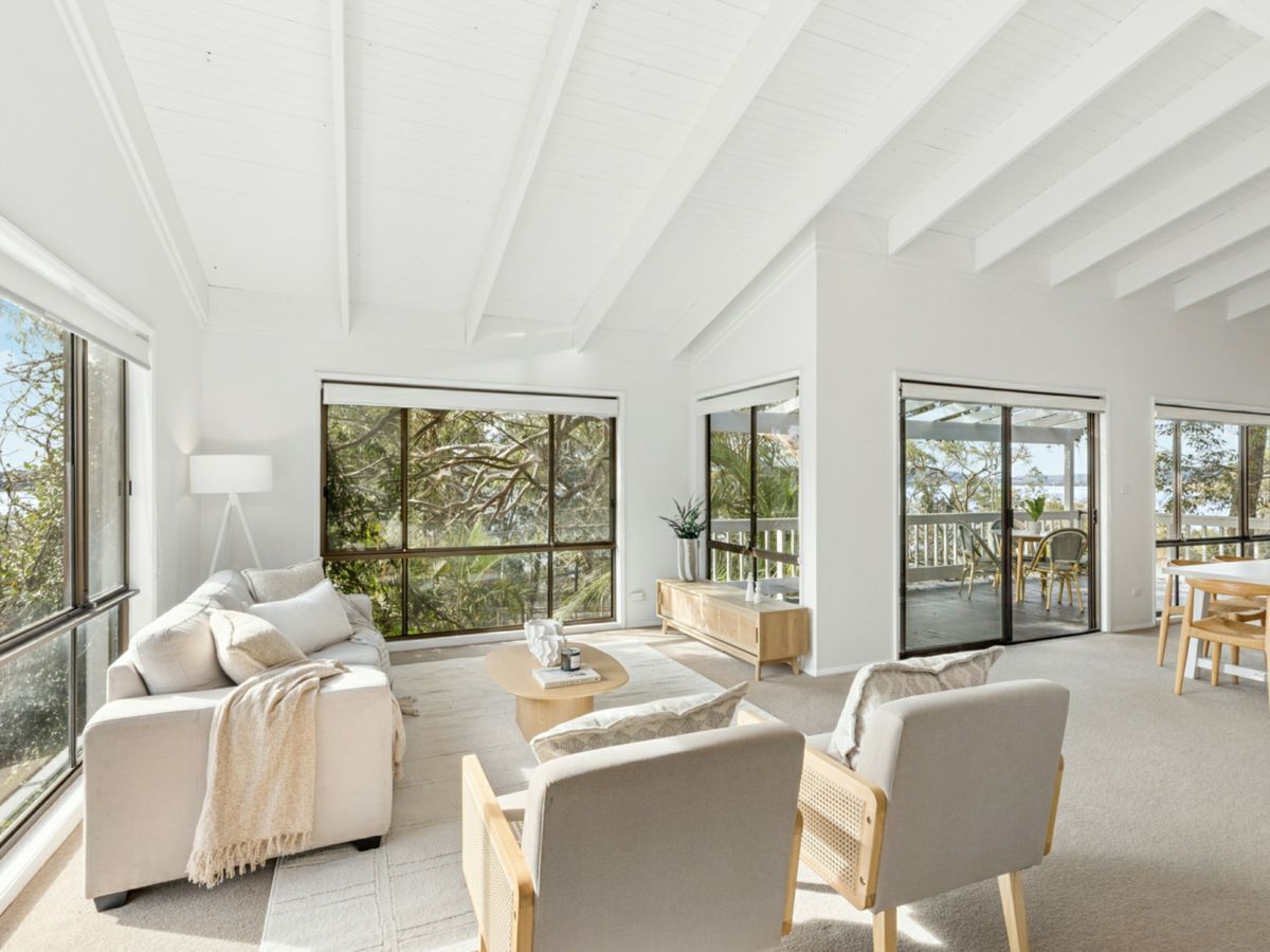 332 Glenrock Parade, Tascott - image 2