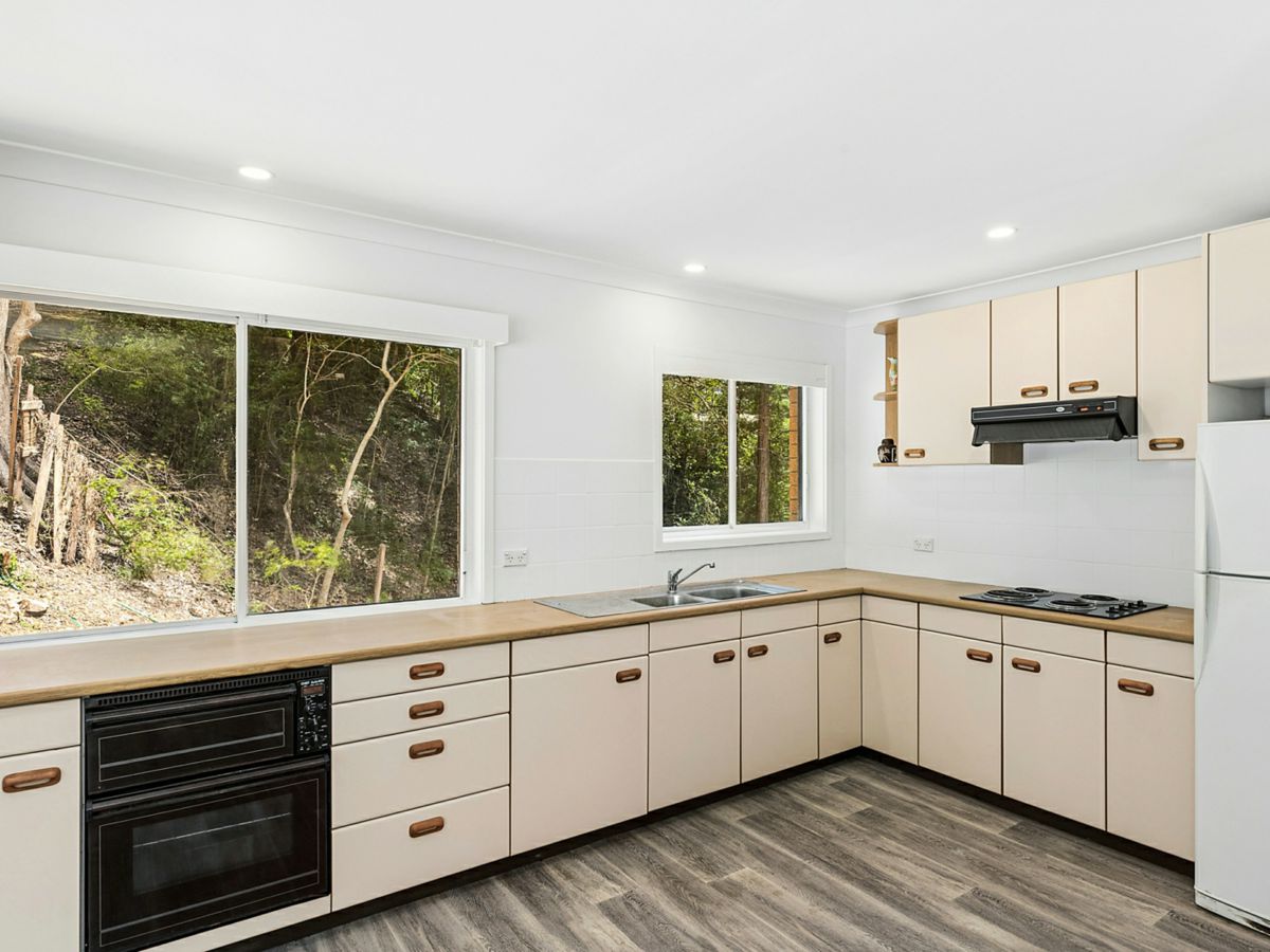 17 Algwen Road, North Gosford - image 3