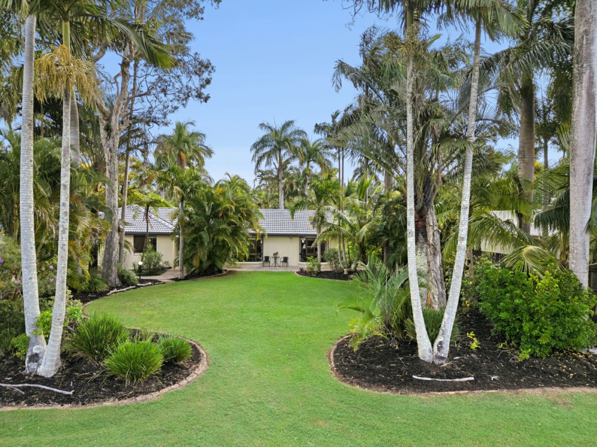 43 Casuarina Drive, Little Mountain - image 1