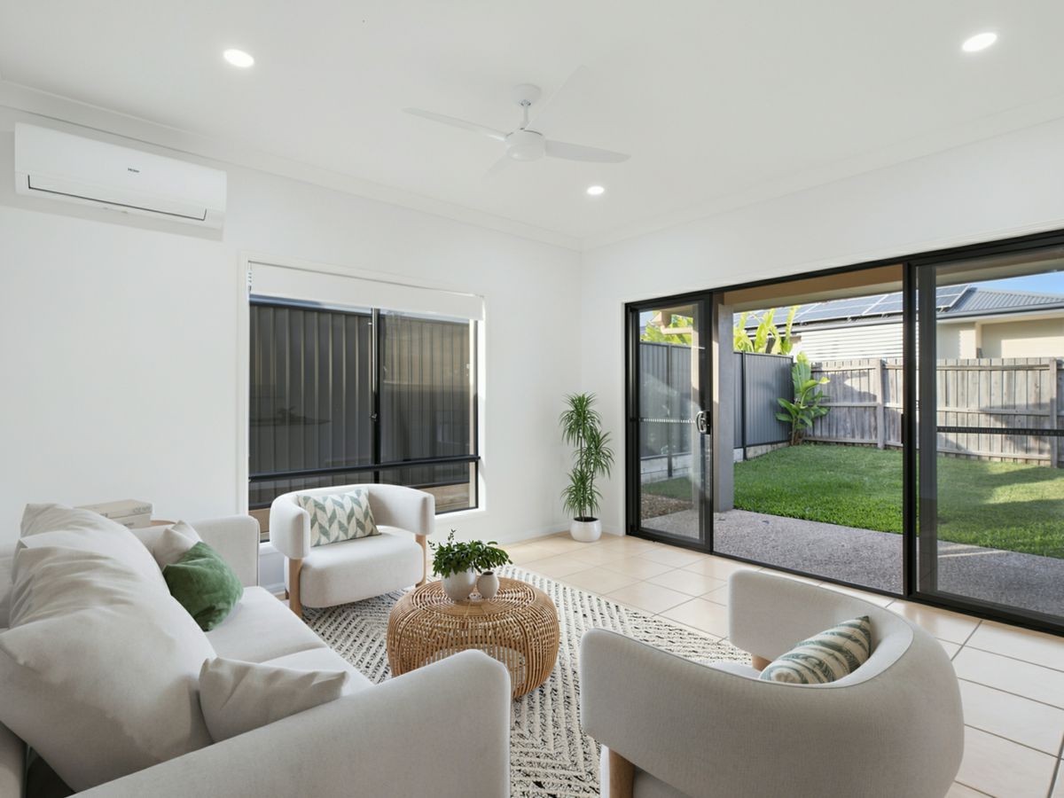 21 Rapanea Street, Meridan Plains - image 1