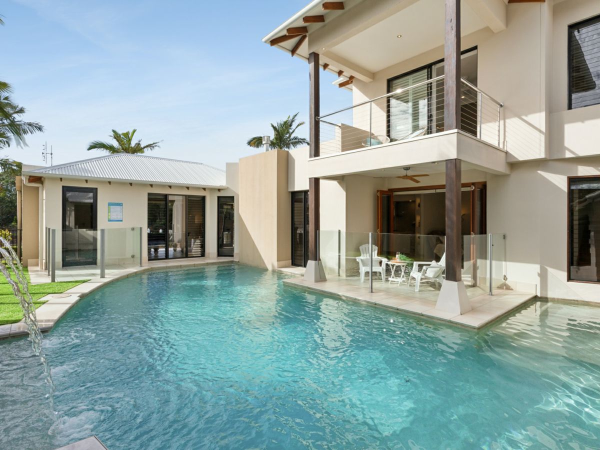 14 Quayline Close, Pelican Waters - image 3