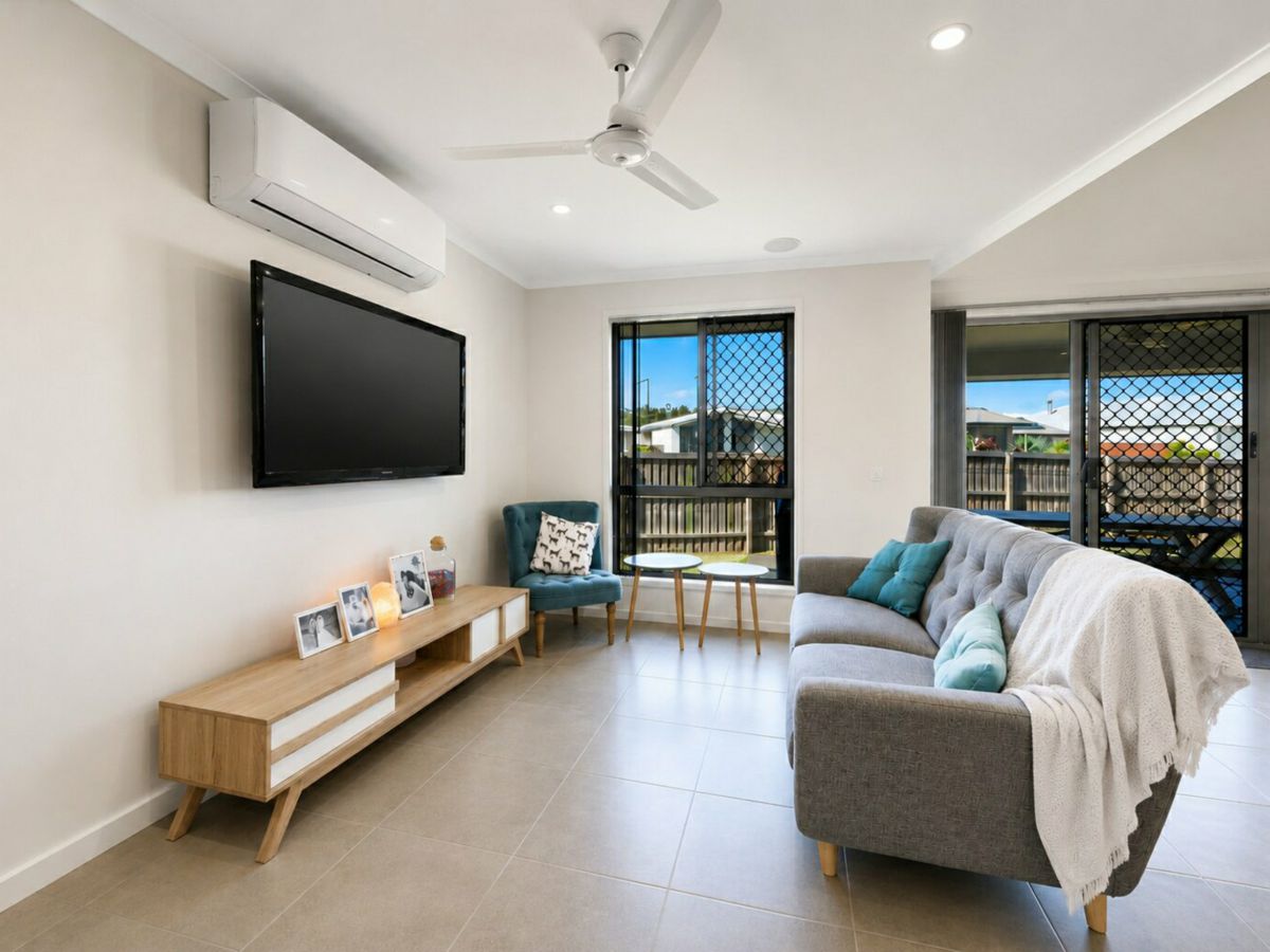 32 Olive Circuit, Caloundra West - image 2