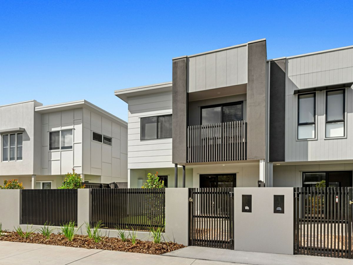 23 Park Avenue, Nirimba - image 1