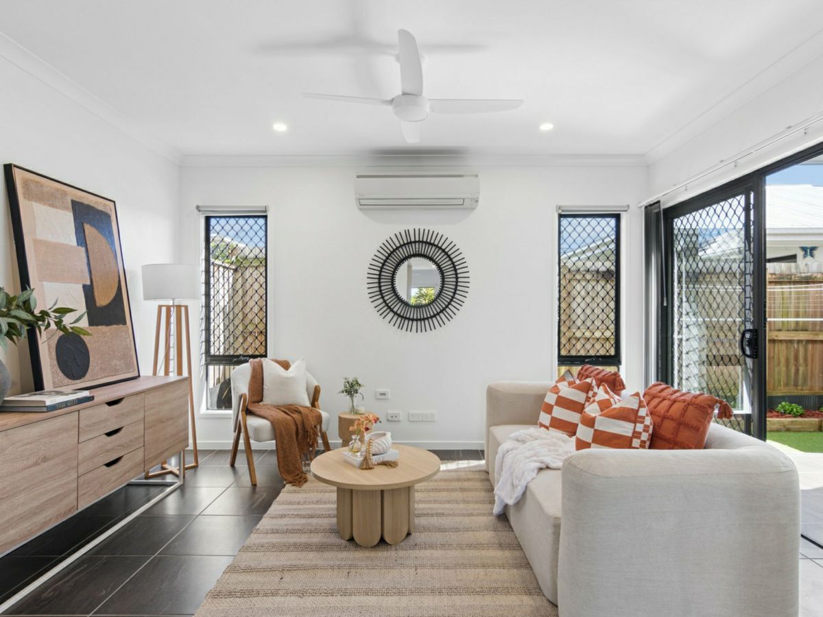 6 Farley Street, Baringa - image 2