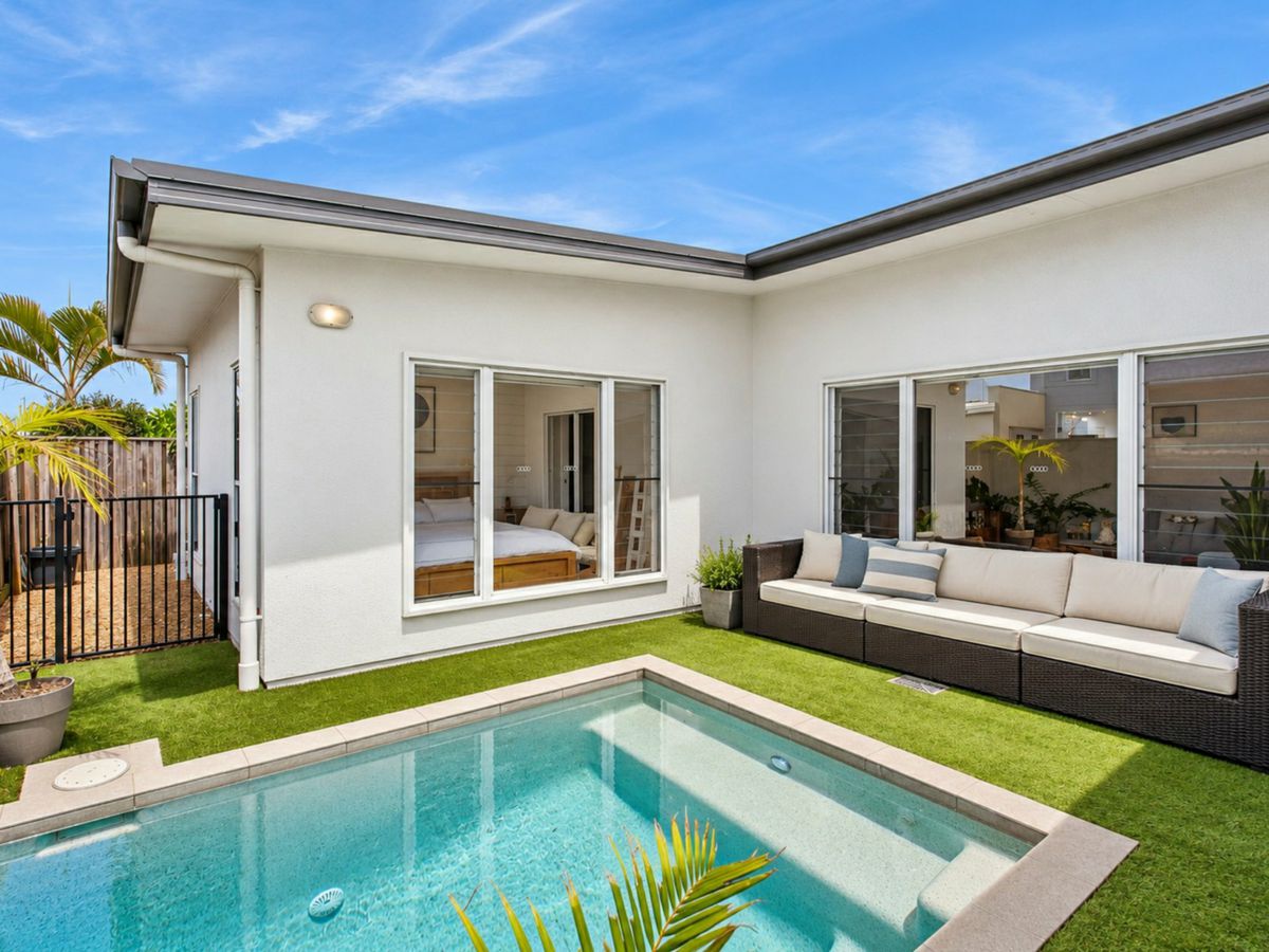 16 Cane Place, Palmview - image 2