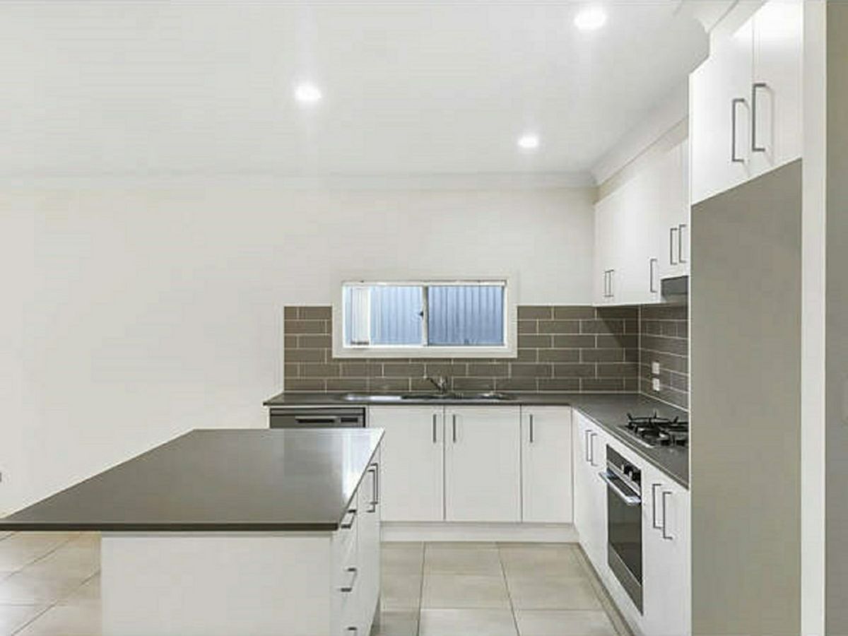 24 Knox Crescent, Mudgee - image 2