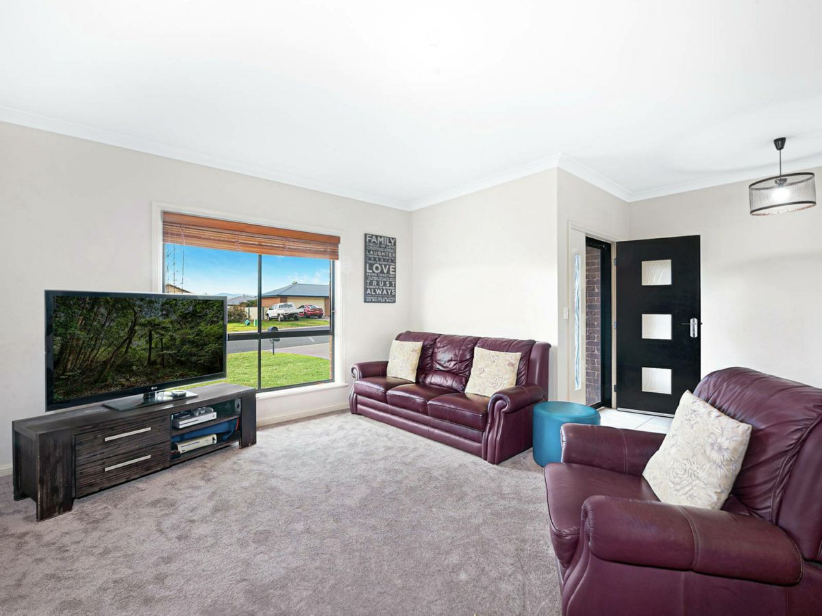 28 White Circle, Mudgee Circle - image 2