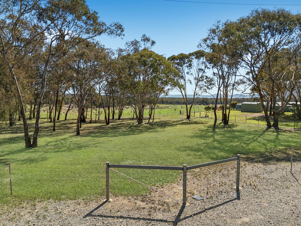 504 Cooper Drive, Clandulla - image 1