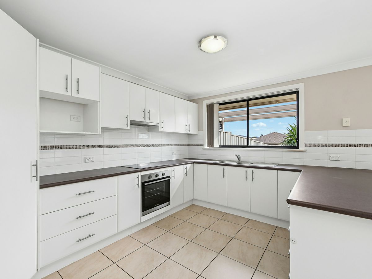 1/12 Birch Grove, Mudgee - image 2