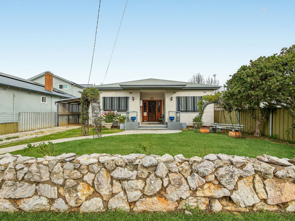 105 Gladstone Street, Mudgee - image 2