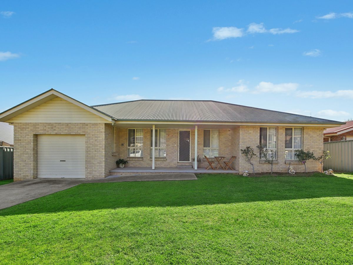 15 Flirtation Avenue, Mudgee - image 1