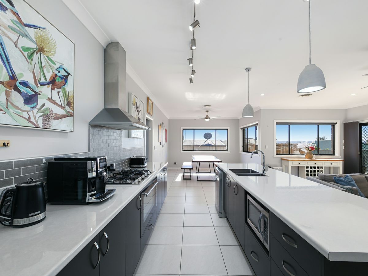 11 Baskerville Drive, Mudgee - image 3