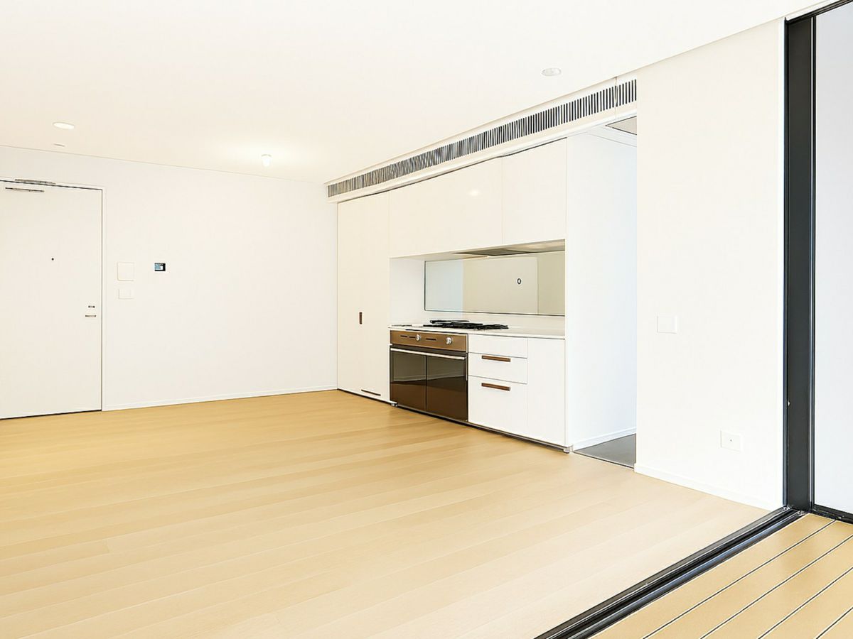 303/8 Park Lane, Chippendale - image 2