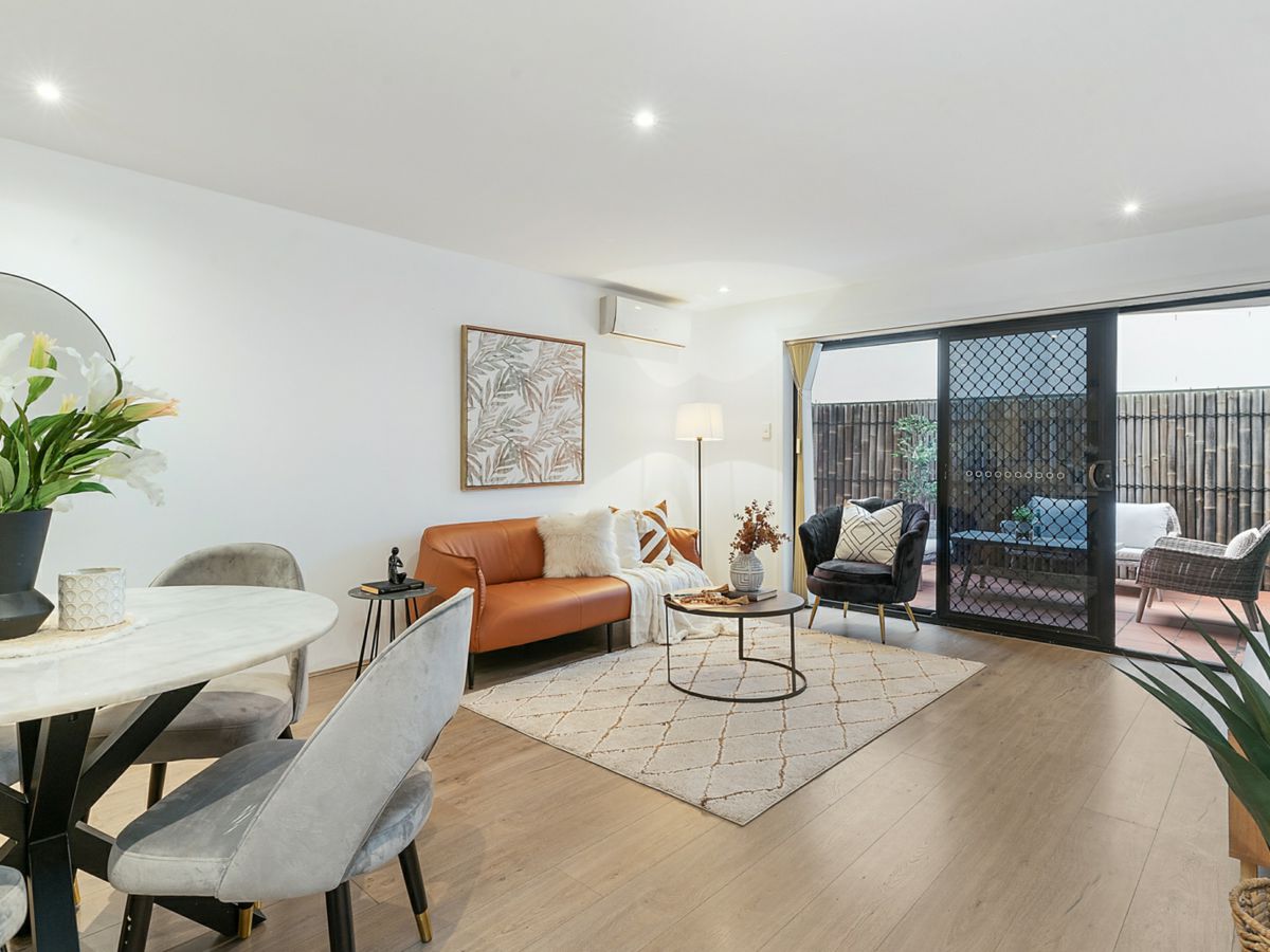1/30 Folkestone Parade, Botany - image 1