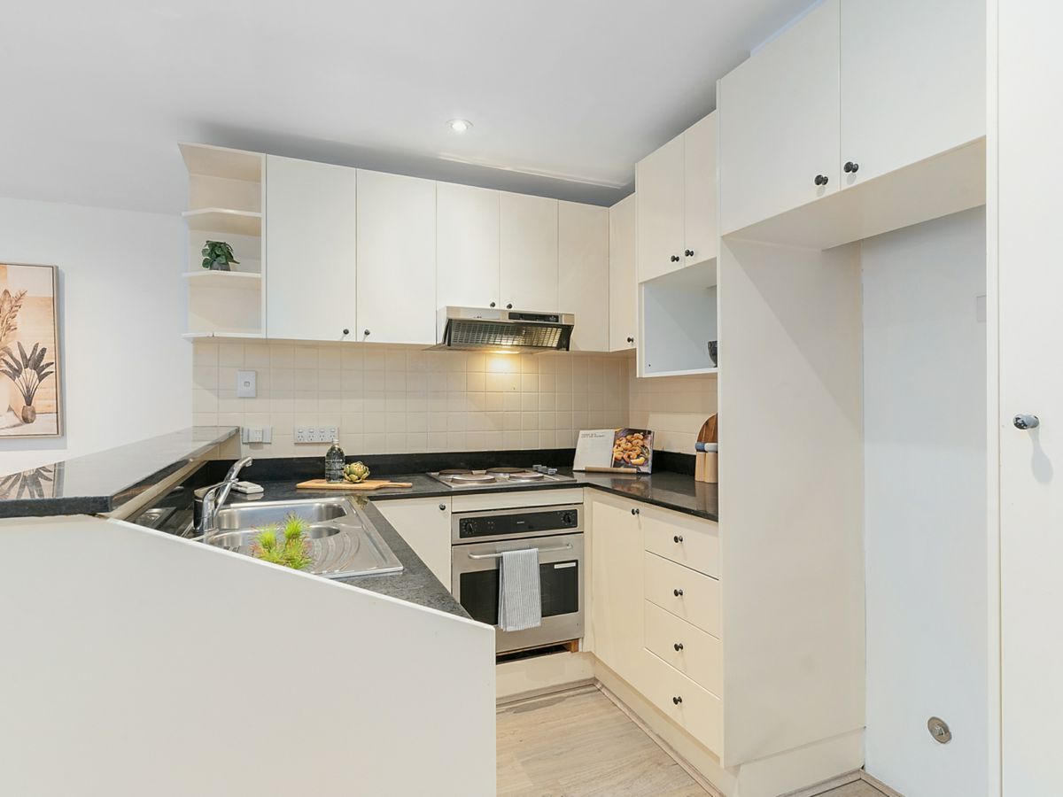 1/30 Folkestone Parade, Botany - image 3