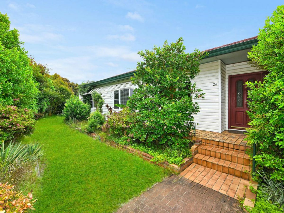 26 Mirrabooka Crescent, Little Bay - image 1
