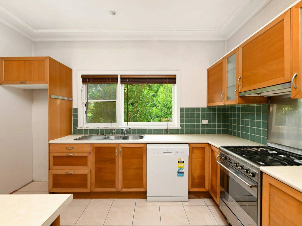 26 Mirrabooka Crescent, Little Bay - image 3