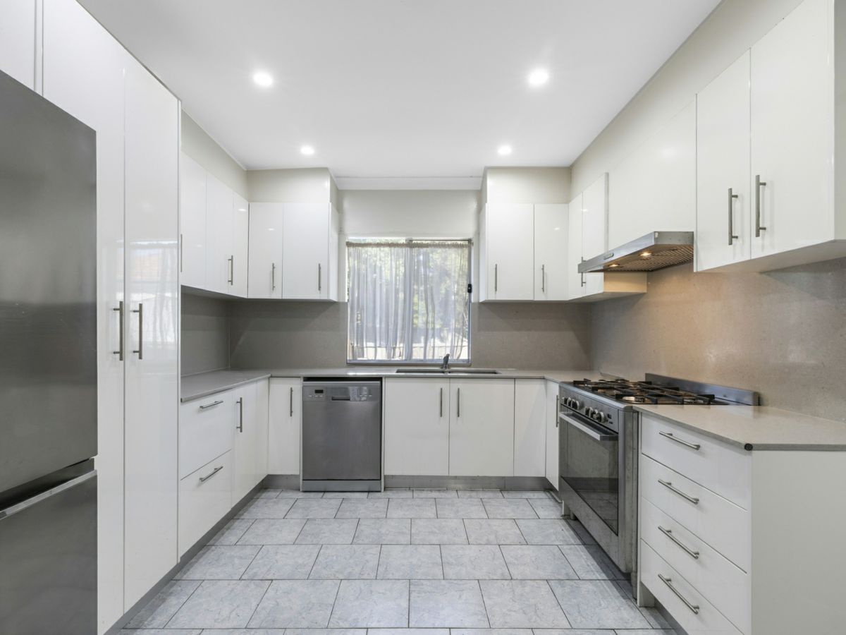 19 Swinbourne Street, Botany - image 3