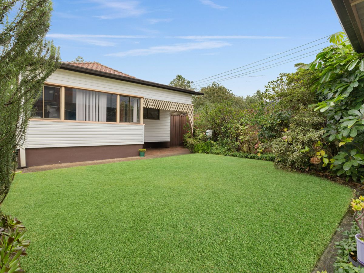 13A Swinbourne Street, Botany - image 3