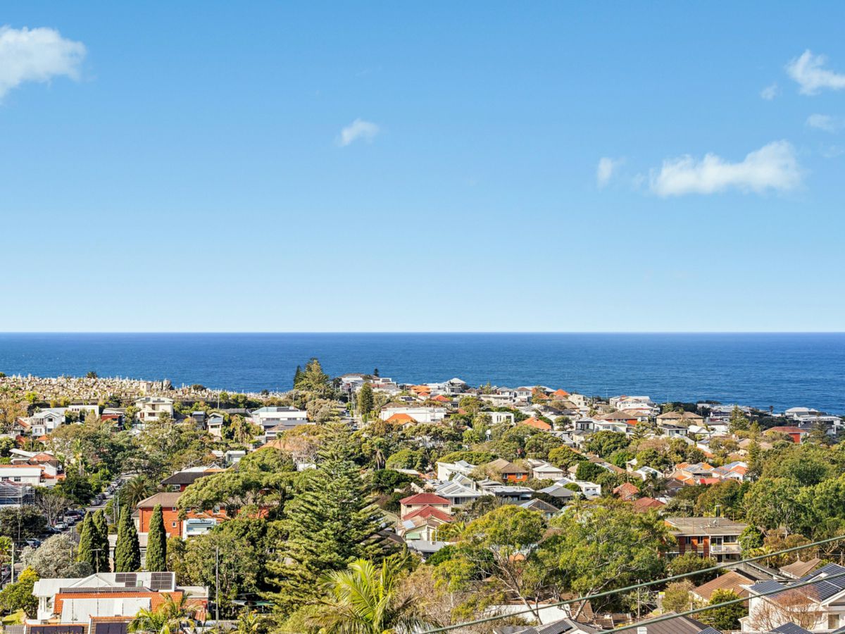 6 Seaview Street, Clovelly - image 3