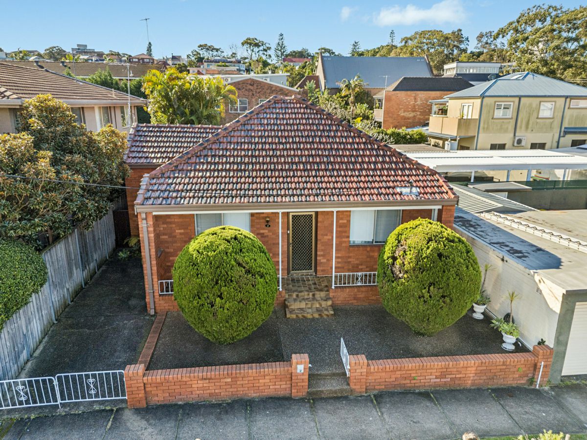 2 Brandon Street, Clovelly - image 1